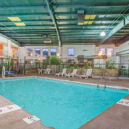 Howard Johnson By Wyndham Conway Esterno foto