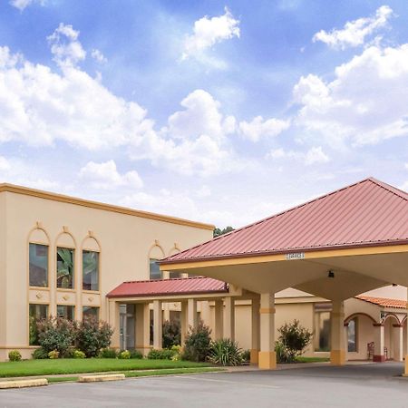 Howard Johnson By Wyndham Conway Esterno foto