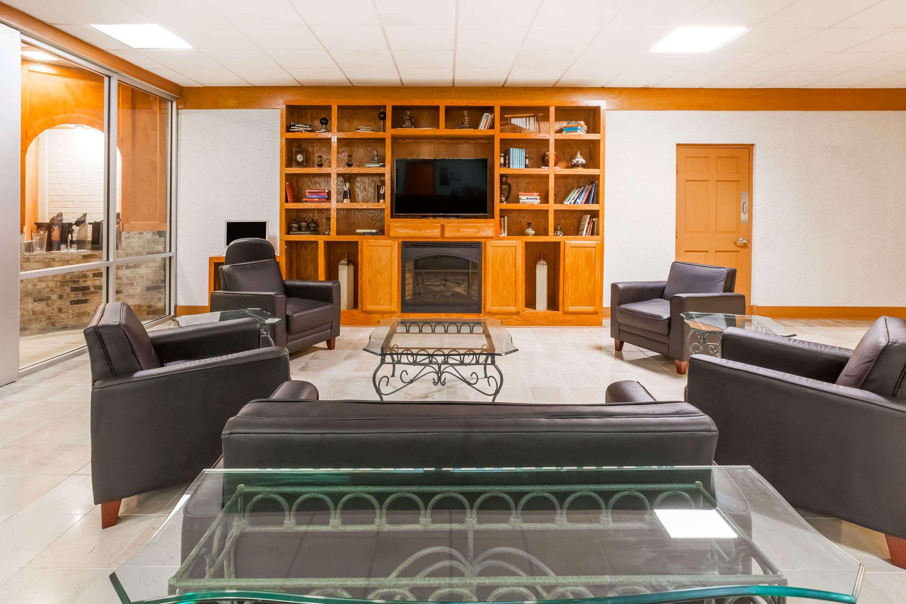 Howard Johnson By Wyndham Conway Esterno foto