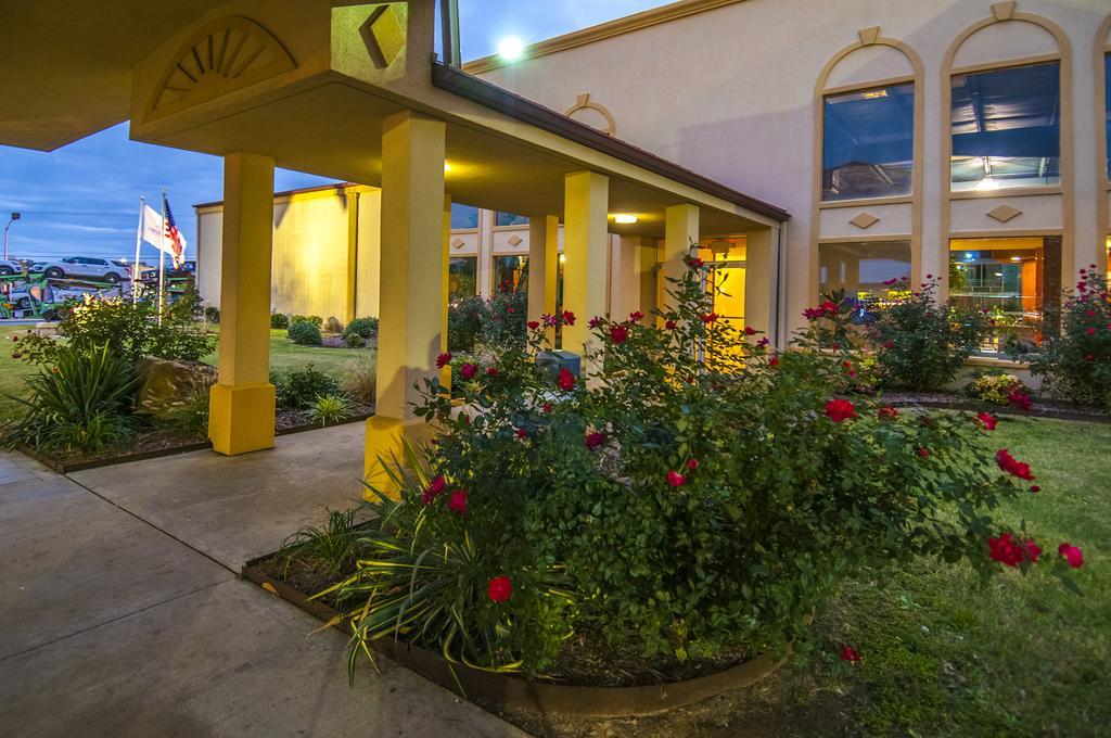 Howard Johnson By Wyndham Conway Esterno foto