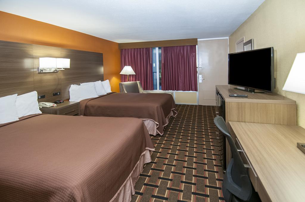 Howard Johnson By Wyndham Conway Esterno foto